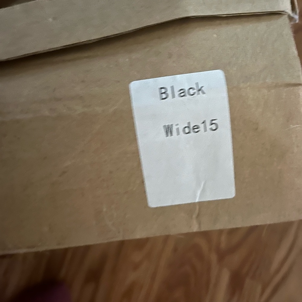 Men's shoe never worn size 15